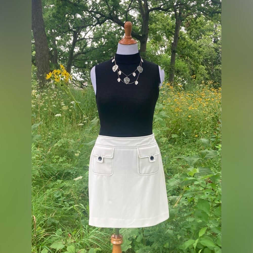 Ann Taylor Loft Petites White Pencil Skirt, size 14P